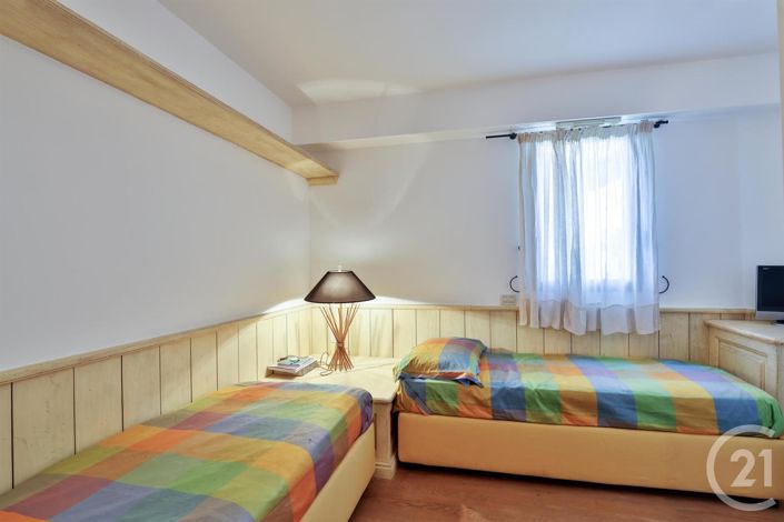 Image No.14-5 Bed Apartment for sale