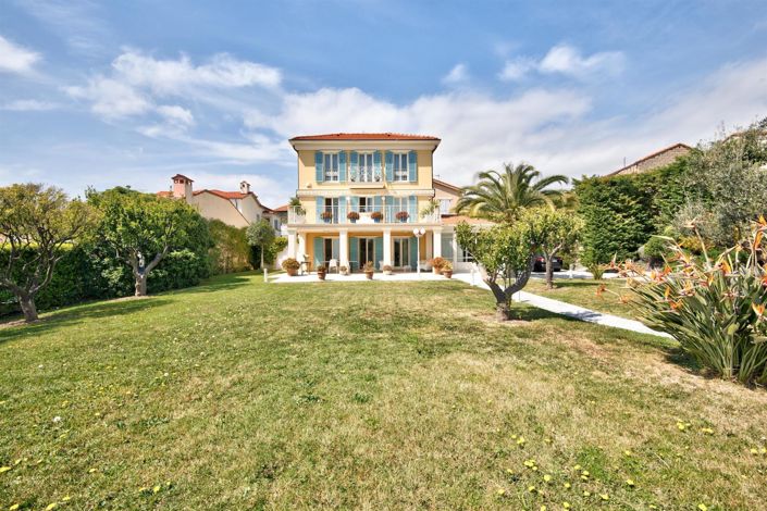 Image No.1-4 Bed House for sale