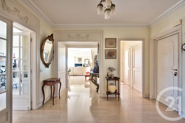 Image No.11-4 Bed Apartment for sale