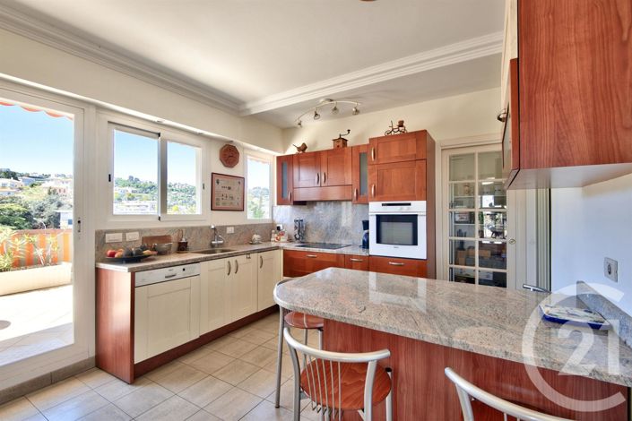 Image No.13-4 Bed Apartment for sale