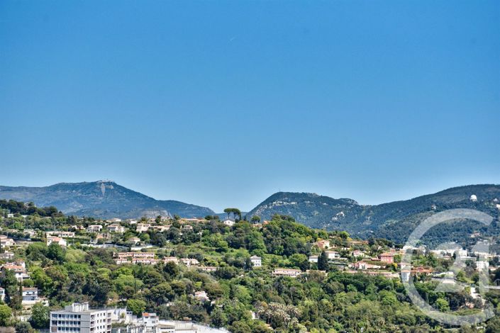 Image No.7-4 Bed Apartment for sale