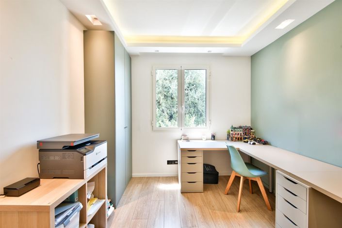 Image No.10-6 Bed House for sale