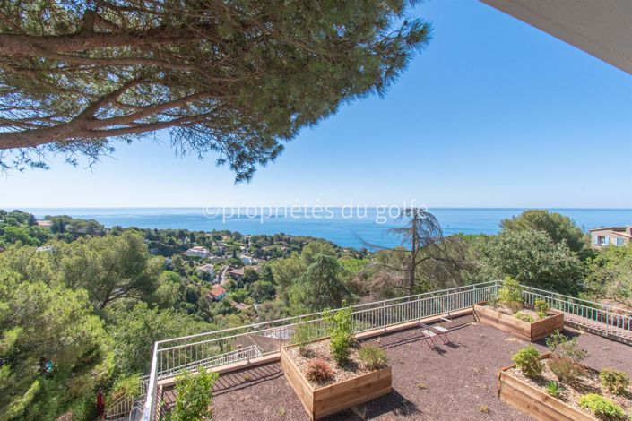 Image No.18-3 Bed House for sale