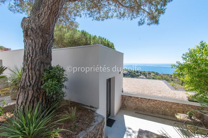 Image No.21-3 Bed House for sale