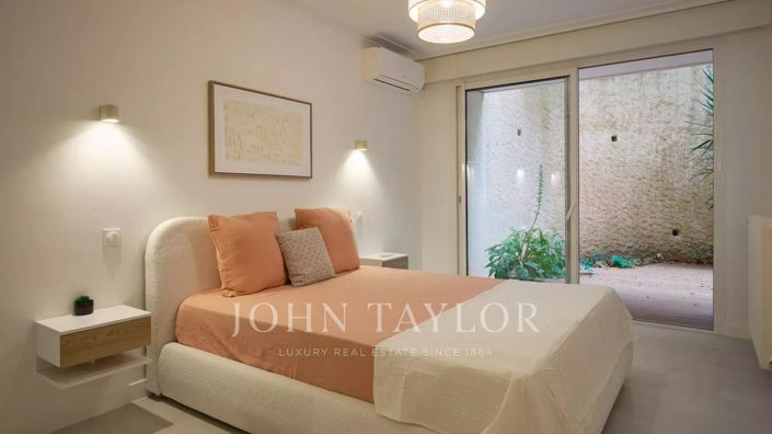 Image No.10-3 Bed Apartment for sale