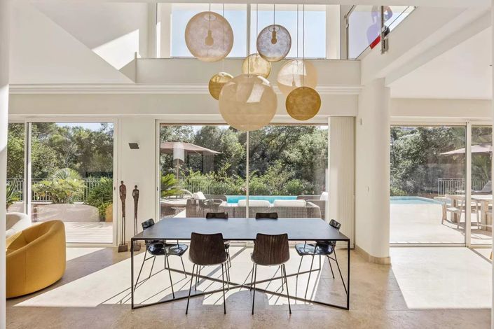 Image No.3-5 Bed House for sale