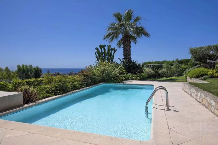 Image No.3-5 Bed House for sale