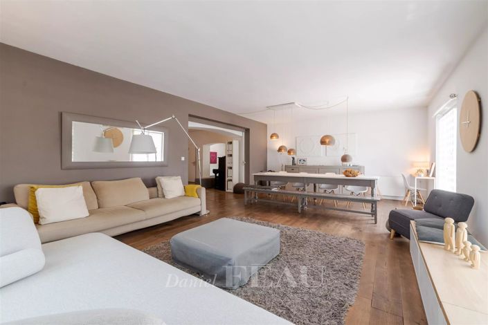 Image No.9-9 Bed House for sale