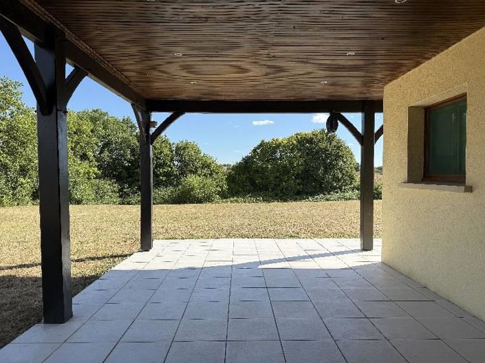 Image No.8-4 Bed House for sale