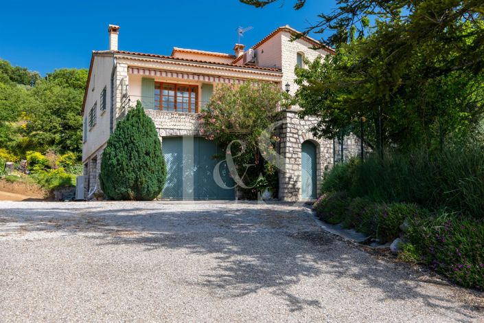 Image No.2-4 Bed House for sale