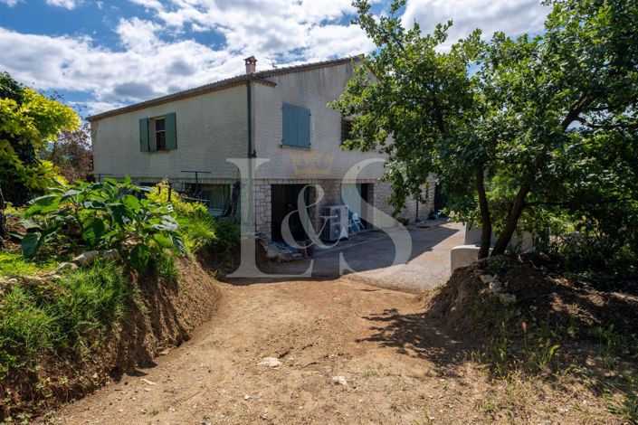 Image No.6-4 Bed House for sale