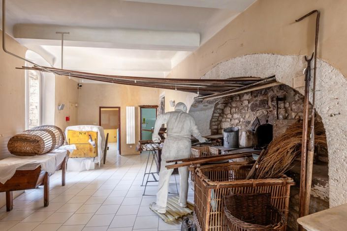 Image No.4-House for sale