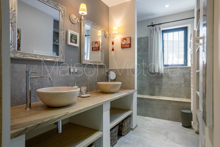 Image No.15-5 Bed House for sale