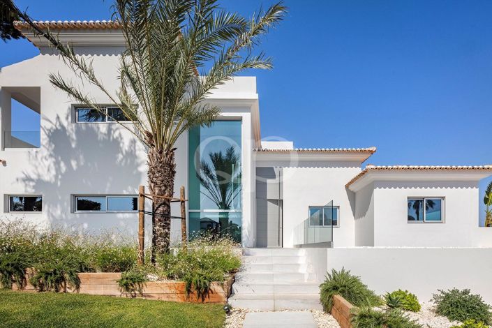 Image No.19-5 Bed House for sale