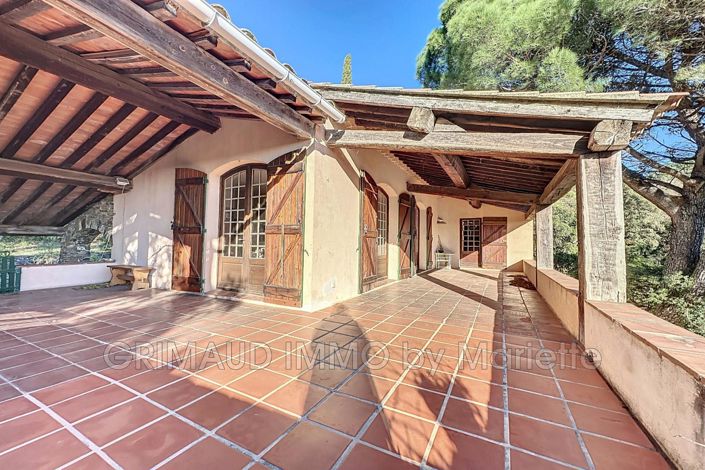 Image No.3-6 Bed House for sale