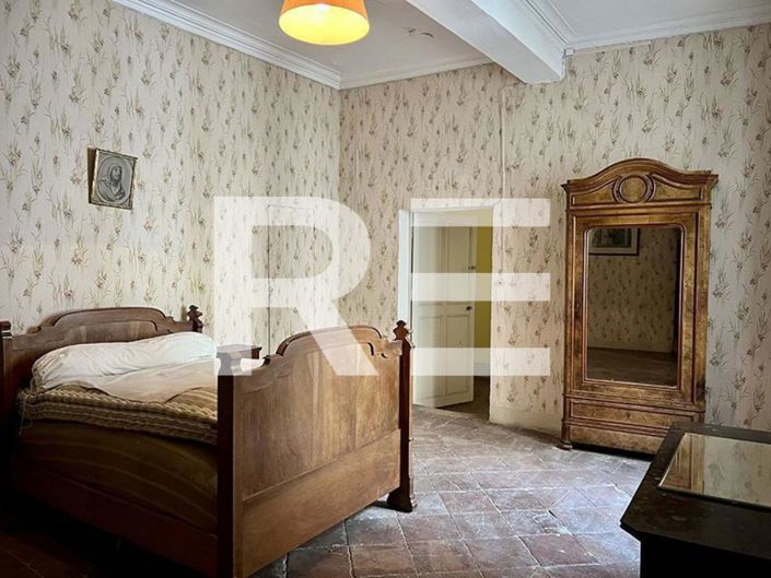 Image No.7-3 Bed House for sale