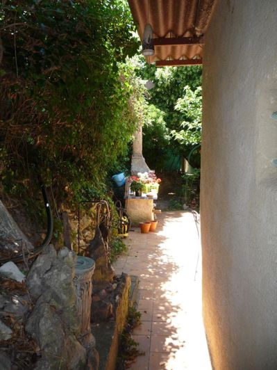 Image No.8-2 Bed House for sale