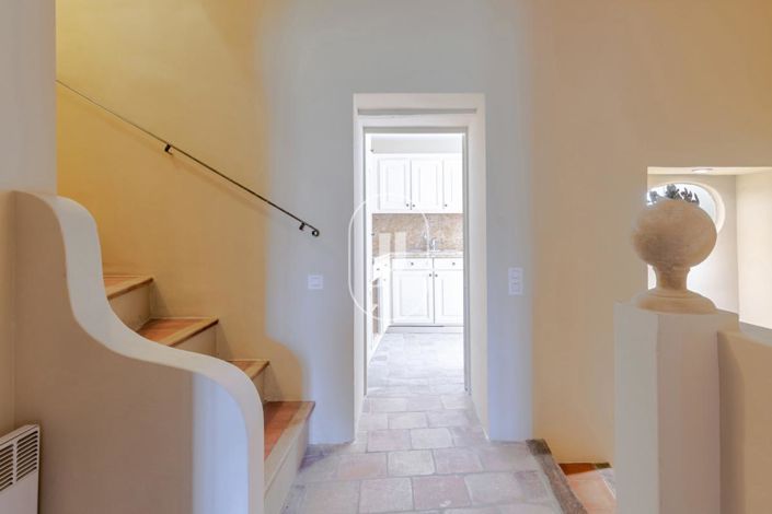 Image No.12-3 Bed House for sale