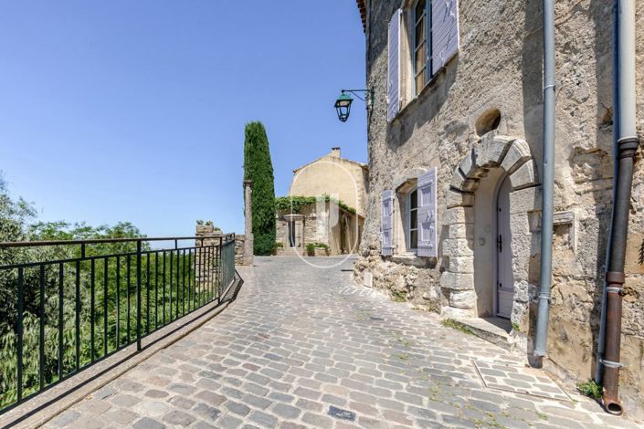 Image No.2-3 Bed House for sale