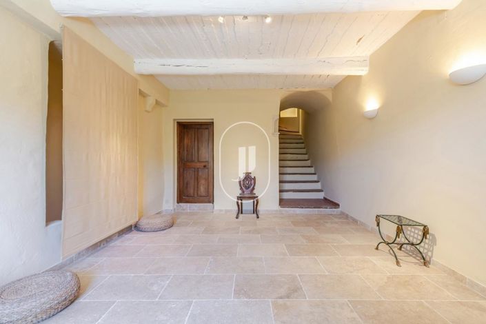 Image No.3-3 Bed House for sale