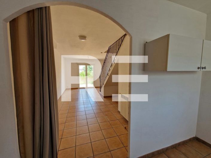 Image No.4-2 Bed House for sale