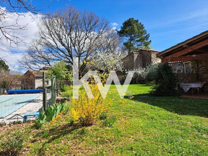 Image No.1-6 Bed House for sale