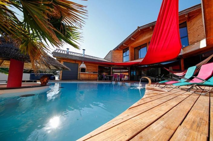Image No.1-5 Bed House for sale
