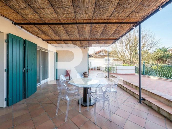 Image No.3-4 Bed House for sale