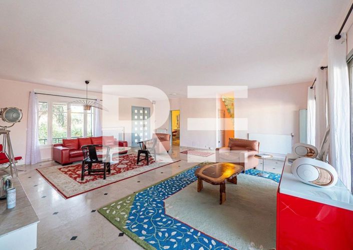 Image No.4-4 Bed House for sale