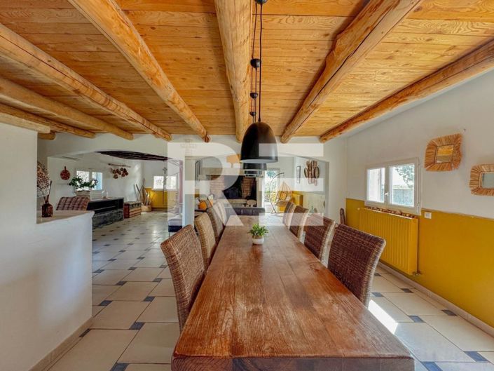 Image No.10-6 Bed House for sale