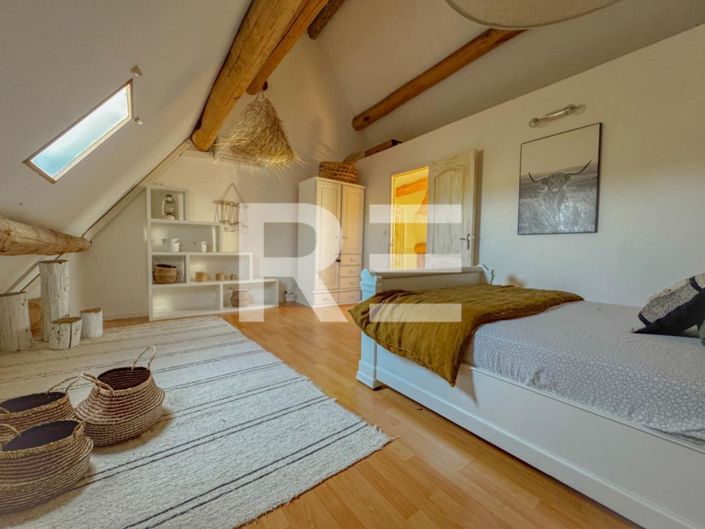 Image No.15-6 Bed House for sale