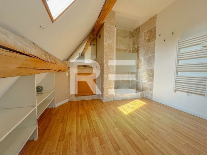 Image No.16-6 Bed House for sale