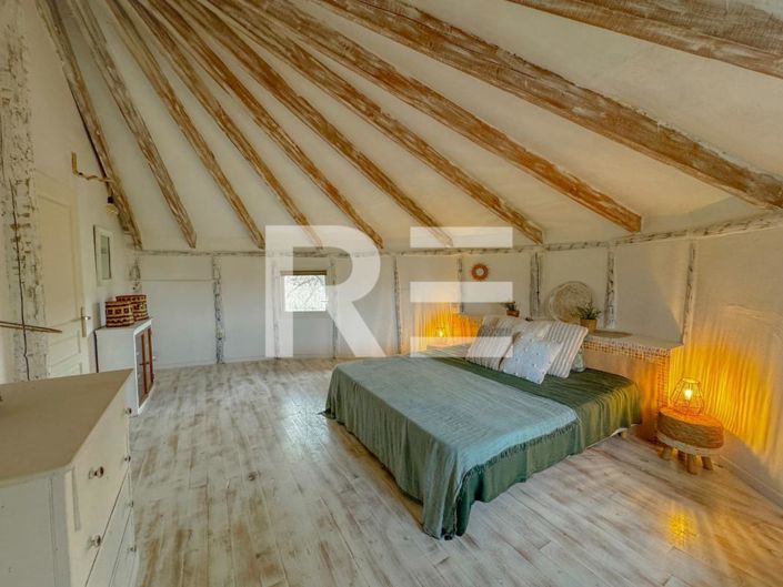 Image No.21-6 Bed House for sale