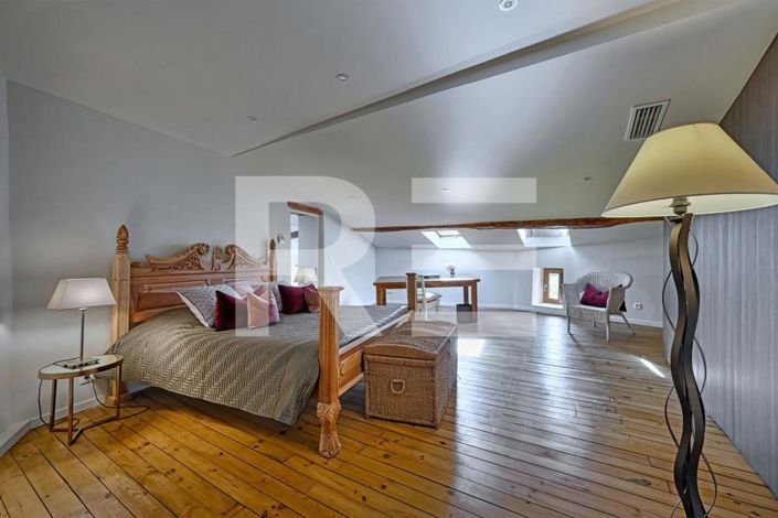 Image No.10-4 Bed House for sale