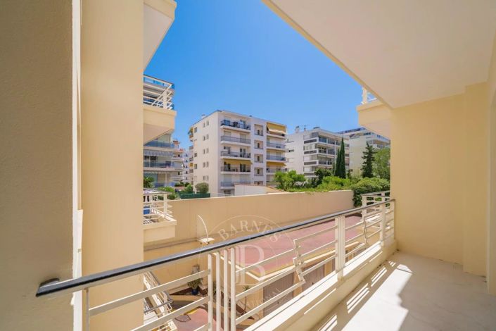 Image No.16-2 Bed Apartment for sale