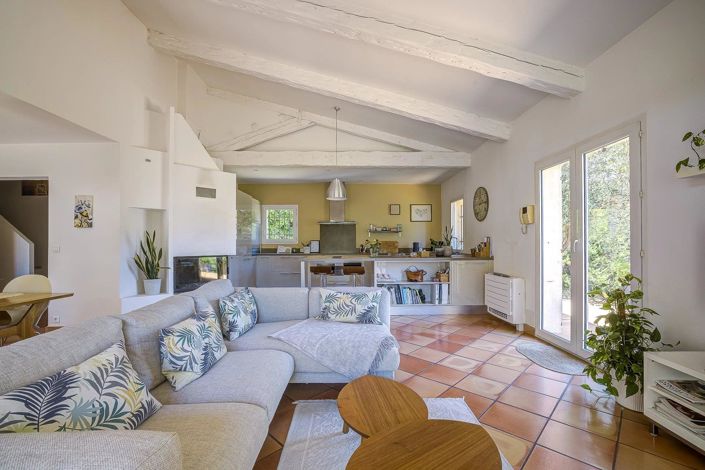 Image No.16-4 Bed House for sale