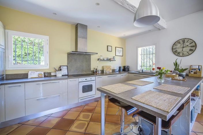 Image No.20-4 Bed House for sale