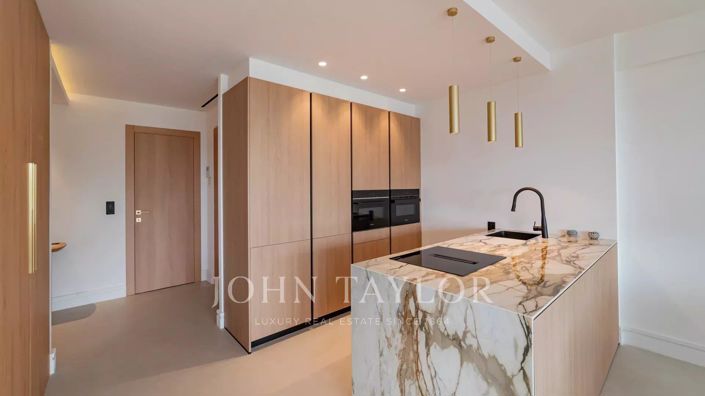 Image No.11-Appartement de 2 chambres à vendre à Cannes