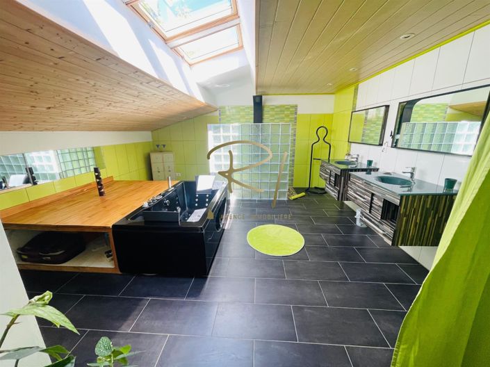 Image No.4-4 Bed House for sale