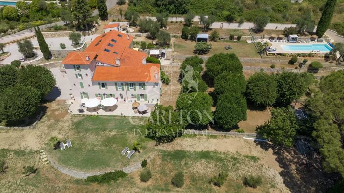 Image No.19-12 Bed House for sale