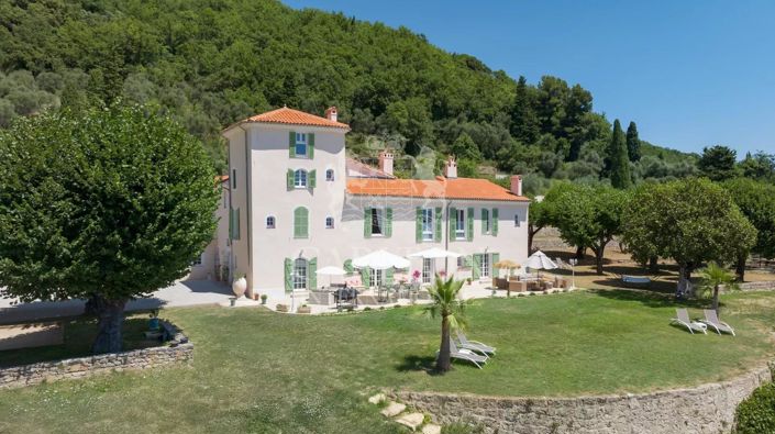 Image No.25-12 Bed House for sale