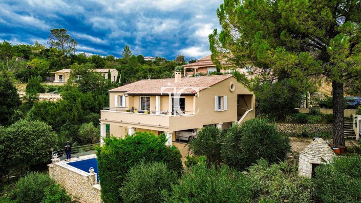 Image No.1-3 Bed House for sale