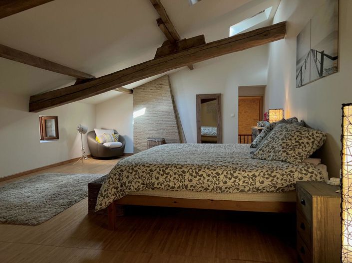 Image No.11-6 Bed House for sale