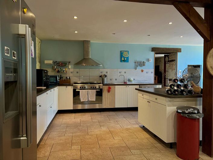 Image No.5-6 Bed House for sale