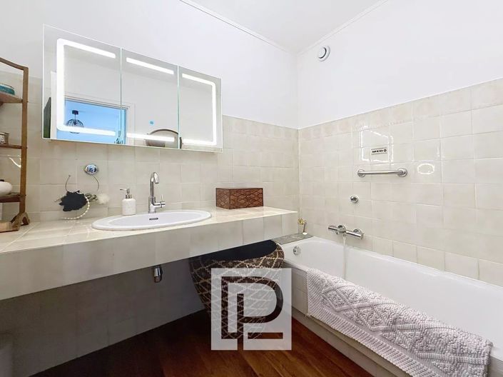 Image No.11-1 Bed Apartment for sale