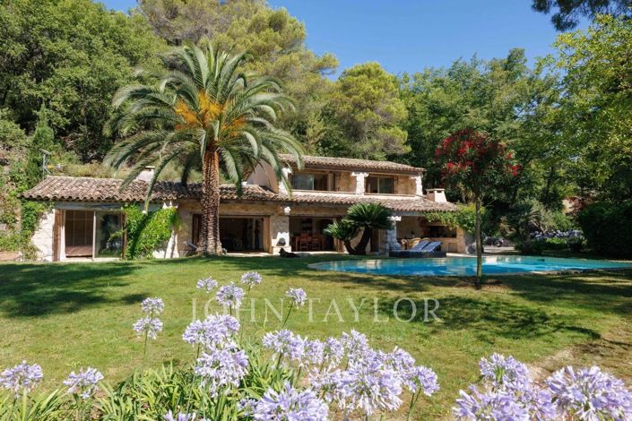 Image No.1-4 Bed House for sale