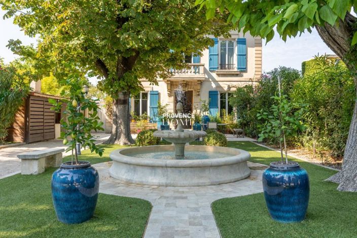 Image No.1-Maison de 12 chambres à vendre à L'Isle-sur-la-Sorgue