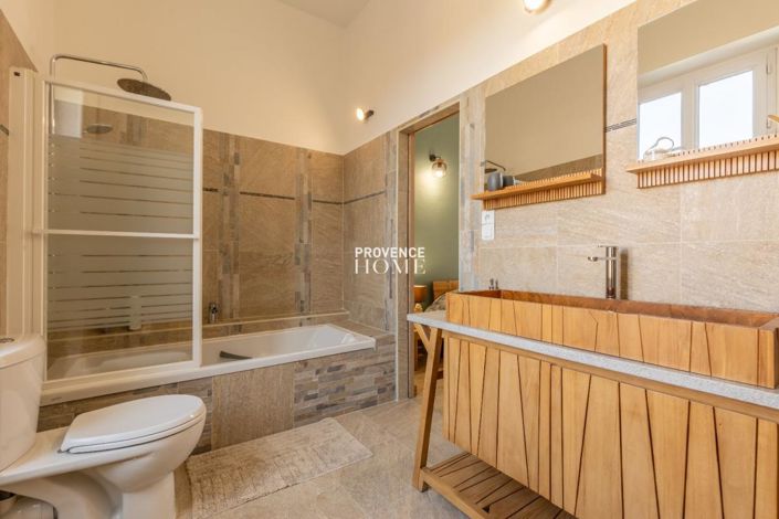 Image No.16-Maison de 12 chambres à vendre à L'Isle-sur-la-Sorgue