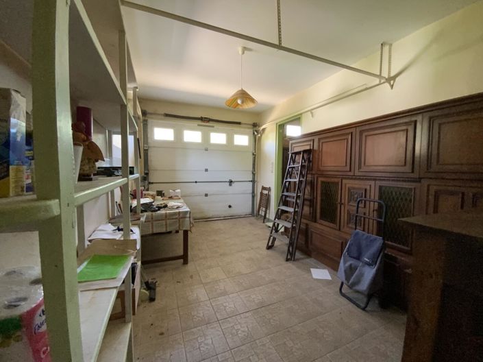 Image No.17-3 Bed House for sale