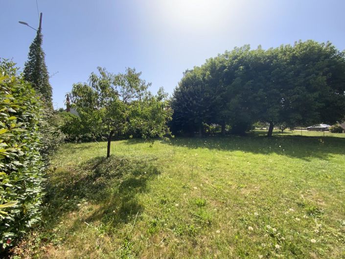 Image No.19-3 Bed House for sale